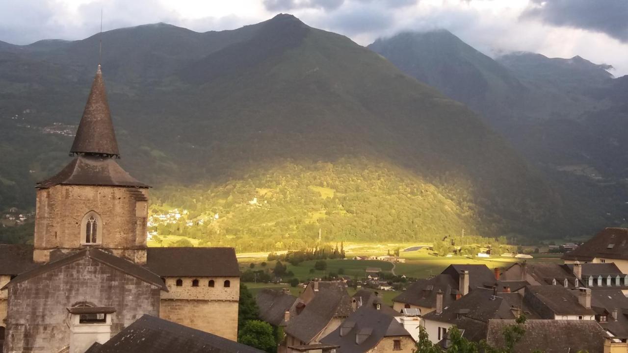 Les Rochers Saint-Savin  Exteriör bild