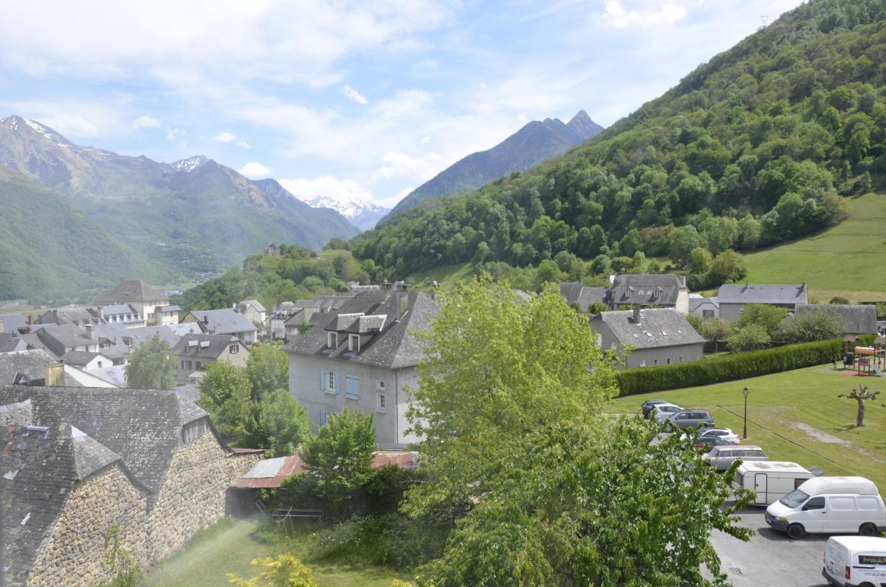Les Rochers Saint-Savin  Exteriör bild