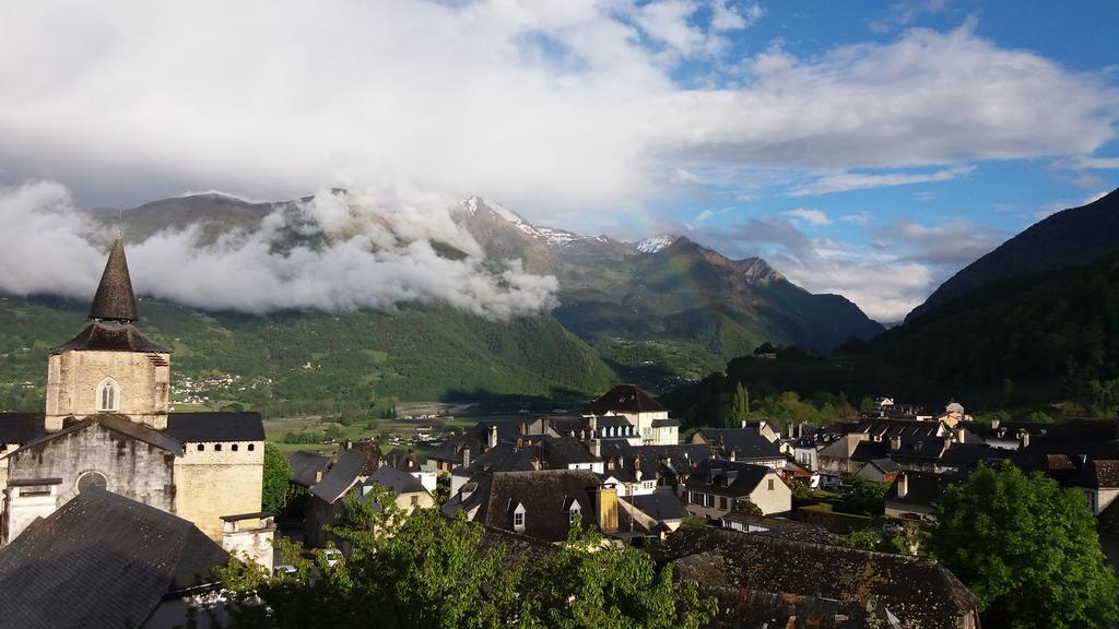 Les Rochers Saint-Savin  Exteriör bild